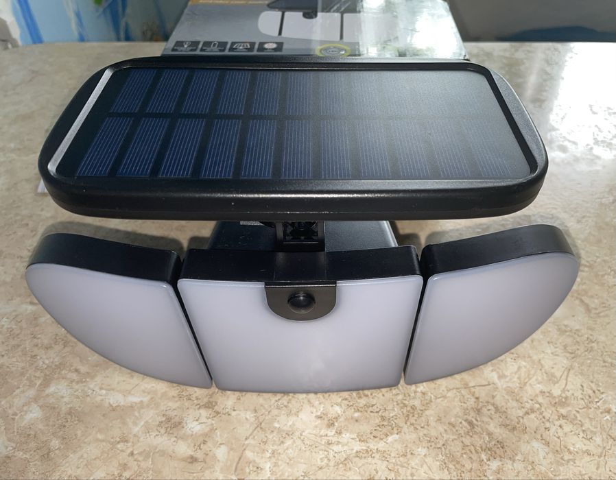 Вуличний світильник на сонячній батареї Solar Wall Lamp Motion Sensor