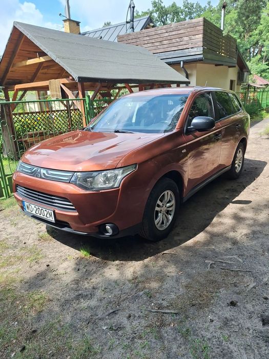 Mitsubishi Outlander Mitsubishi Outlander 2.0 2013r.