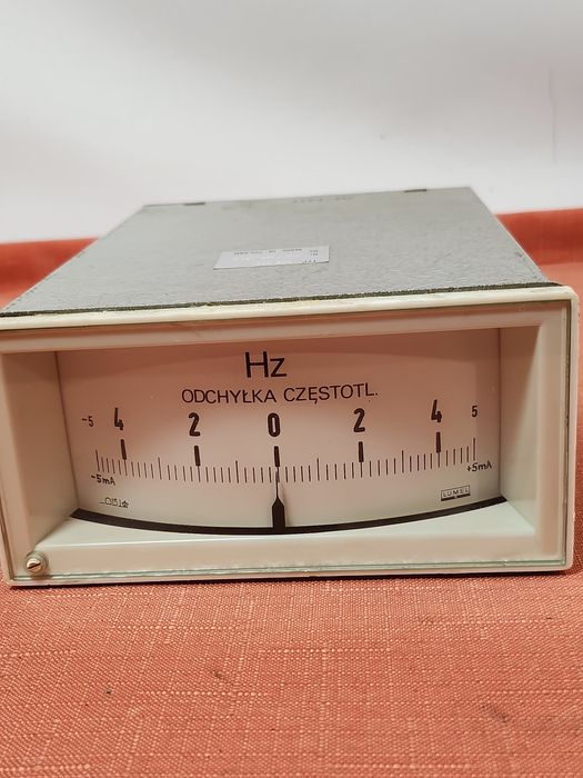 Przyrządy miernicze analogowy miernik częstotliwości,