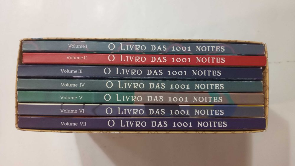 O Livro das 1001 noites Coleção Expresso