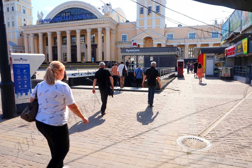 Павільйон біля метро на Привокзальній площі продаж Харків