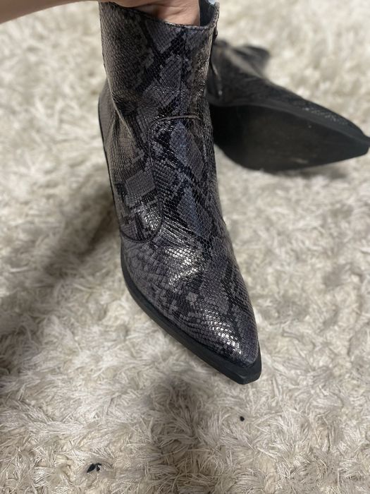 Козаки кожаные Marc Cain