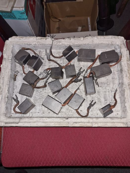 Szczotka szczotki węglowe widoczne na zdjęciach nowe