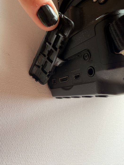 Nikon D3200 DSLR + Lente original +Nikkor 18–200mm f/3.5–5.6G ED VR II