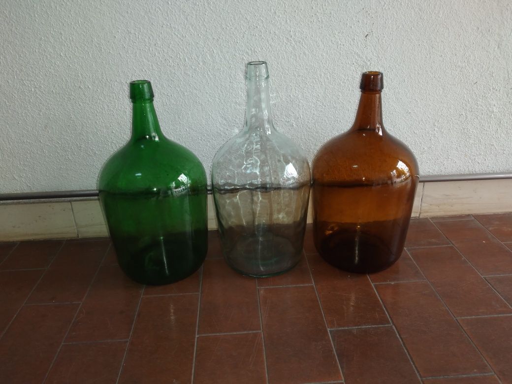 Garrafões decorativos