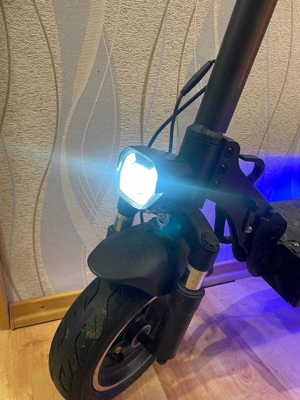 Crosser T4 чорний із сидінням