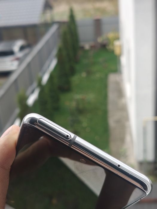 Samsung s20 fe Snapdragon  6+2/128