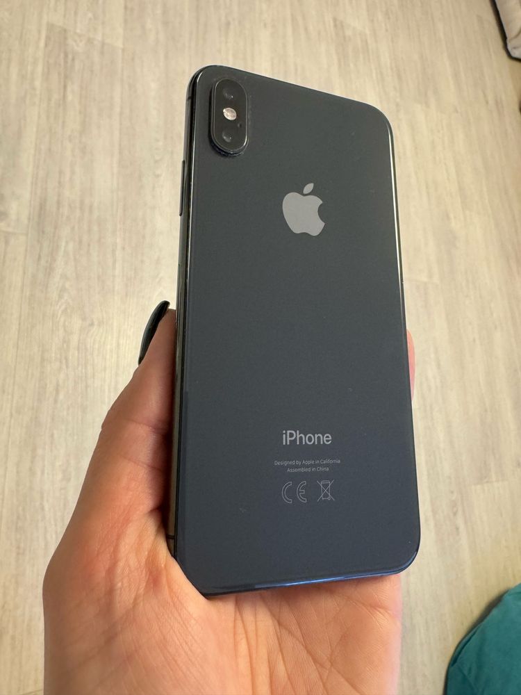 Iphone  XS  64  gb