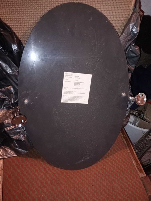 Lustro owalne z mocowaniem