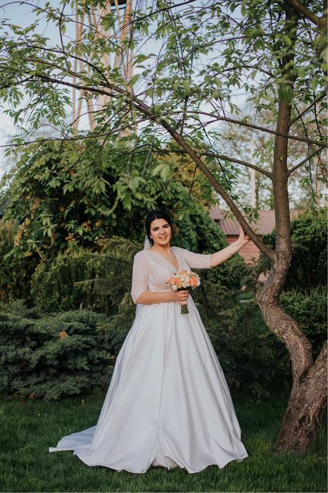 Весільна сукня