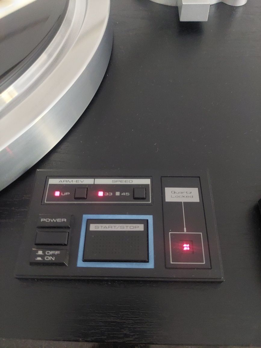 Gramofon pioneer PL-7L