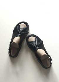 Prima Moda czarne skórzane sandały frędzle
