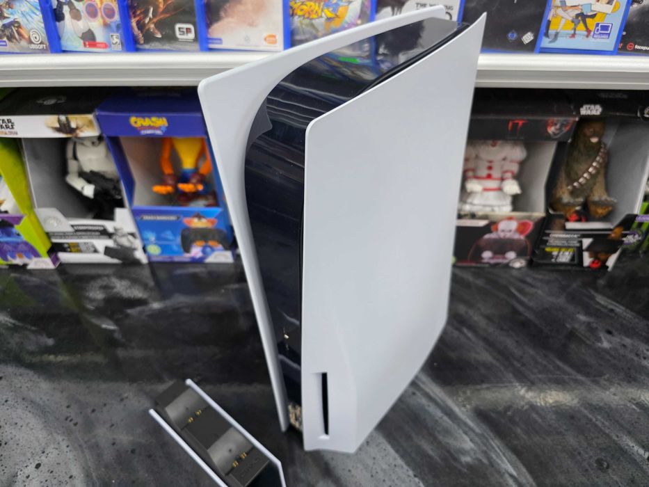 Konsola Playstation 5 PS5 z napędem 4 gry 2 pady Gwar 6m SKLEP ZAMIANA