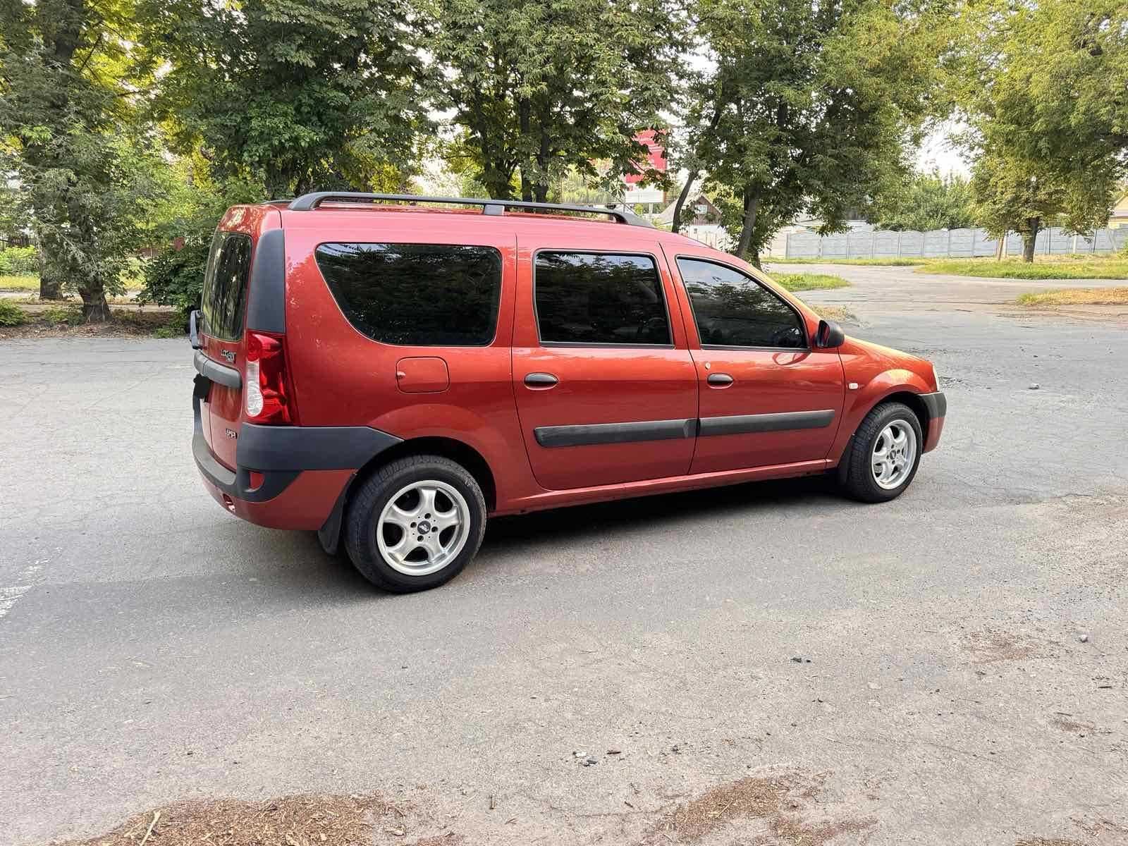 Продам Dacia logan MCV 2007 року