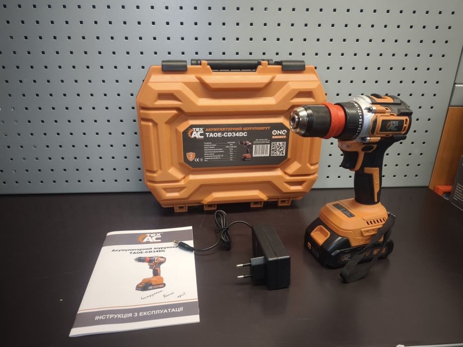 Акумуляторний шуруповерт ТехАС TAOE-CD34DC