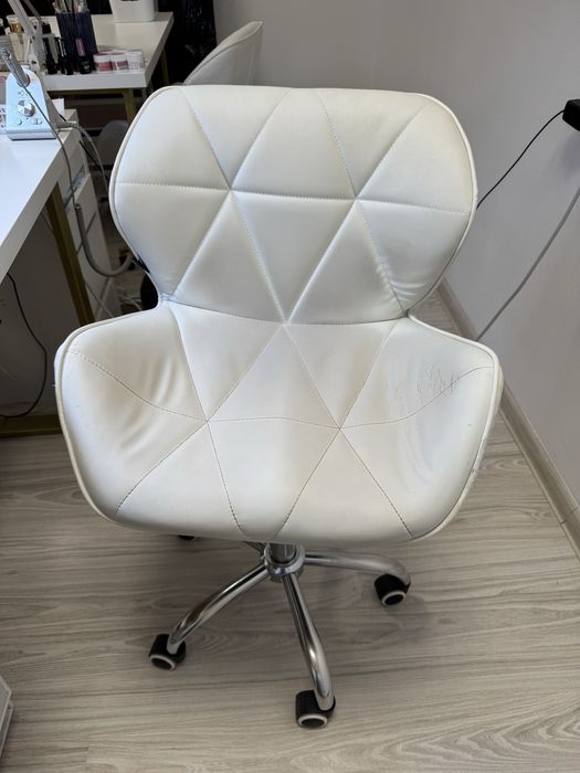 Krzeslo obrotowe fotel do salonu kosmetycznego beauty