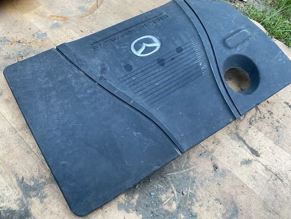 Mazda 3 bk. 5. Декоративна, пластикова кришка двигуна для Мазда
