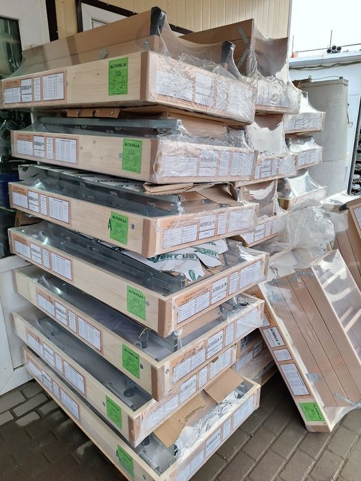 Сходи букові на горище утеплені.Вилаз на горище.Драбина.Altavita