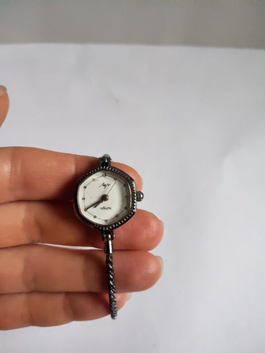 Годиник радянський Луч з тонким ремінцем 292 довжина 19 см часы