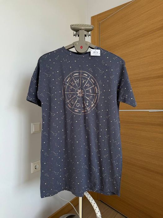 Ночная рубашка со знаками зодиака Sinsay. Размер XS