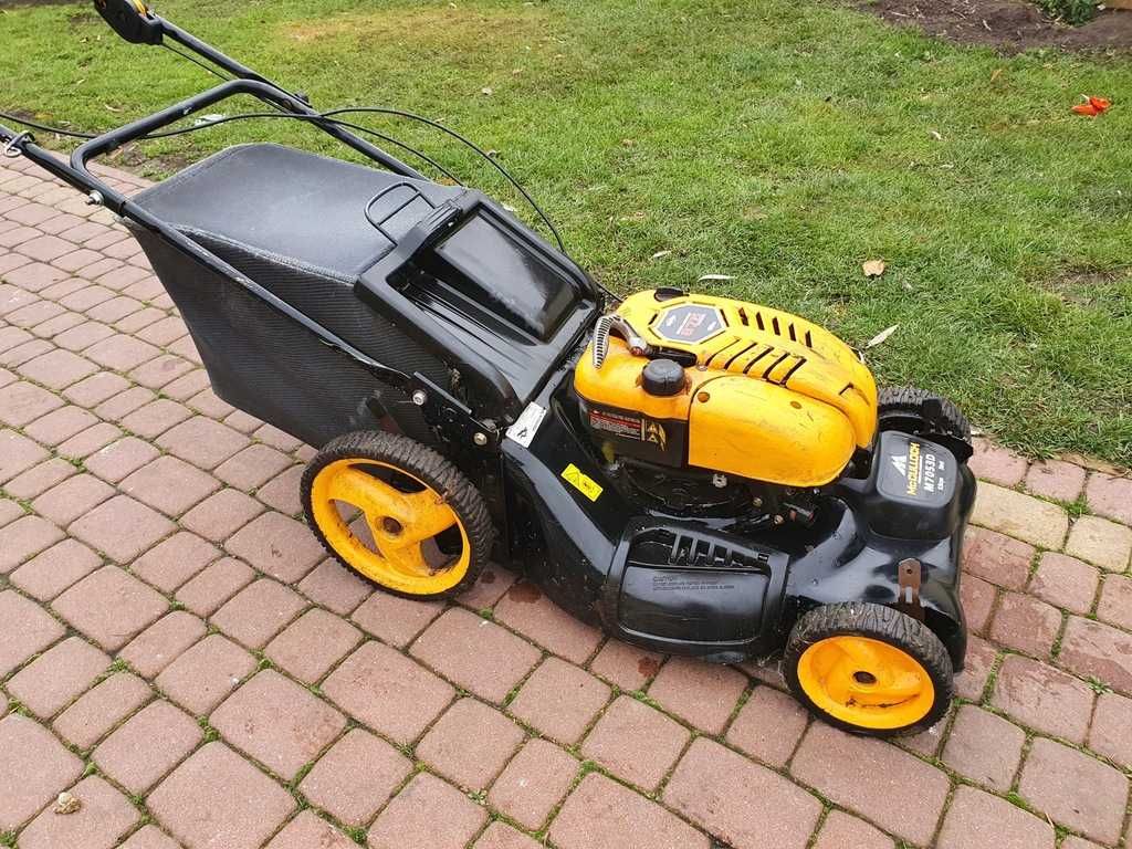 Mocna kosiarka Briggs&Stratton 875 z napędem