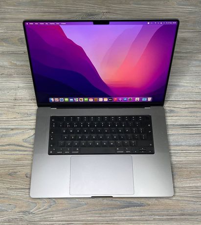 MacBook Pro 16 Mid 2021 M1 Max Space Gray (MK1A3)  EmojieStore 3000$