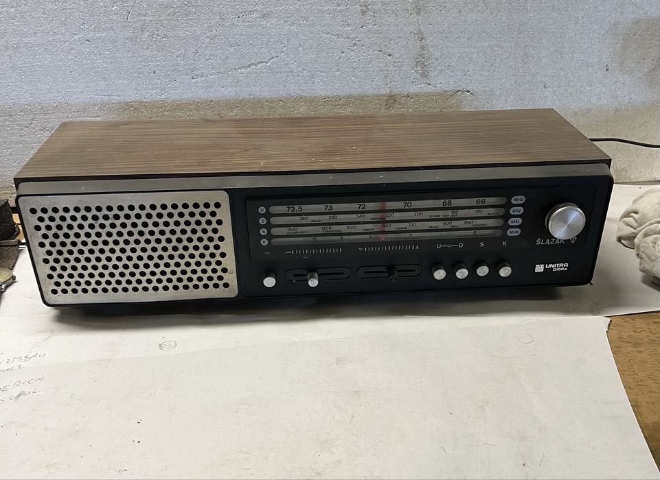 Stare radio Unitra Diora Ślązak