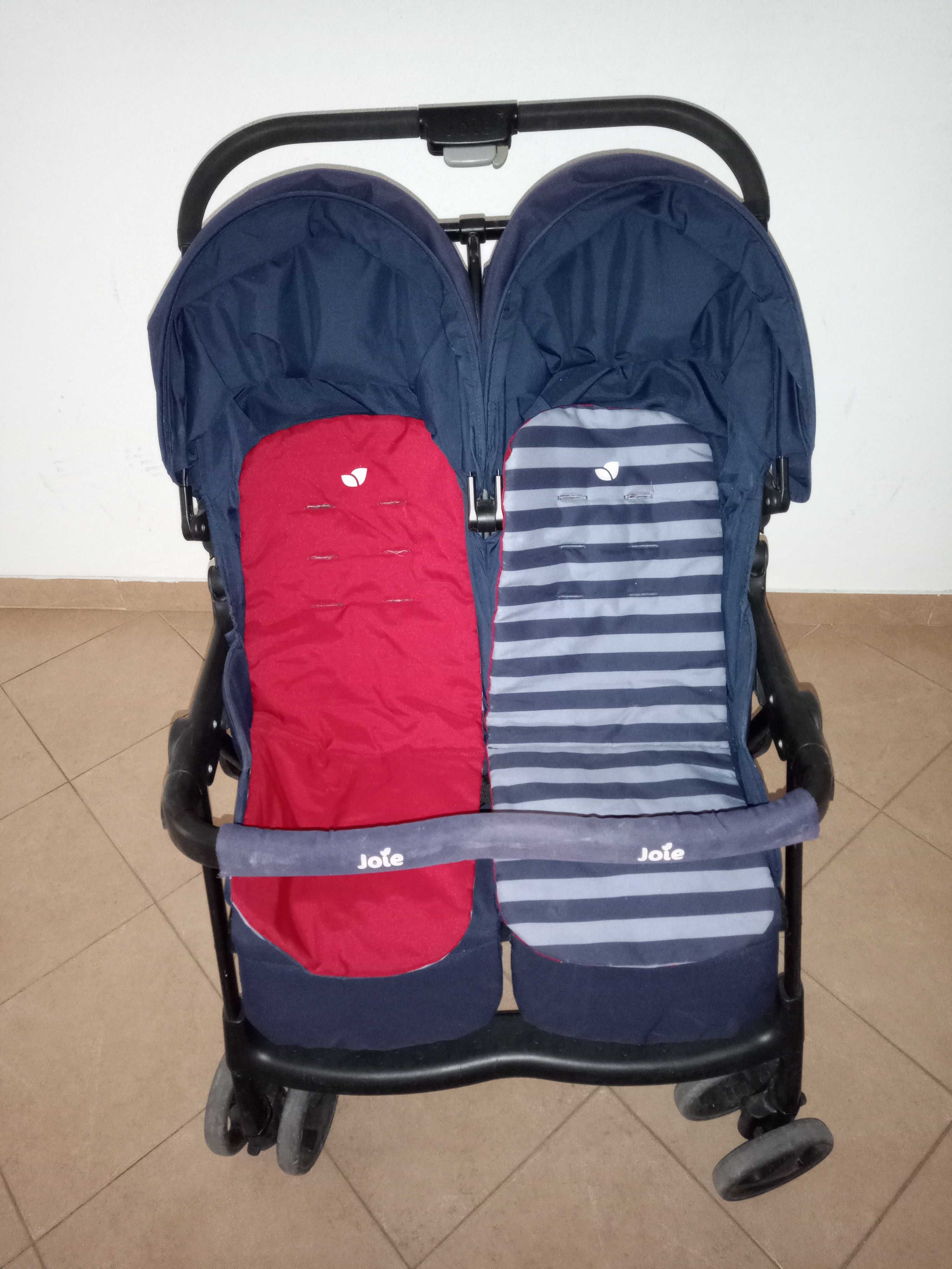 Carrinho bebé duplo