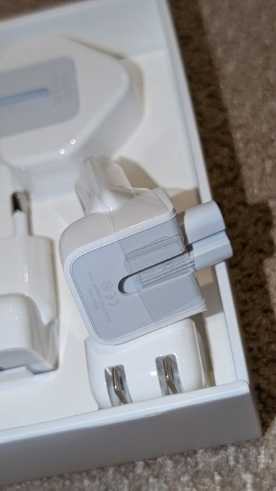 Apple World Travel Adapter Kit
