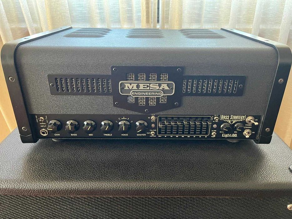 Mesa Boogie - Bass Strategy Eight 88 + Coluna Powerhouse 4X10