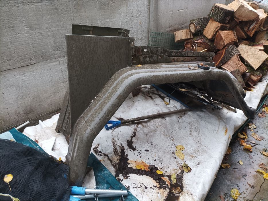 Продам крылья морду капот зил 131