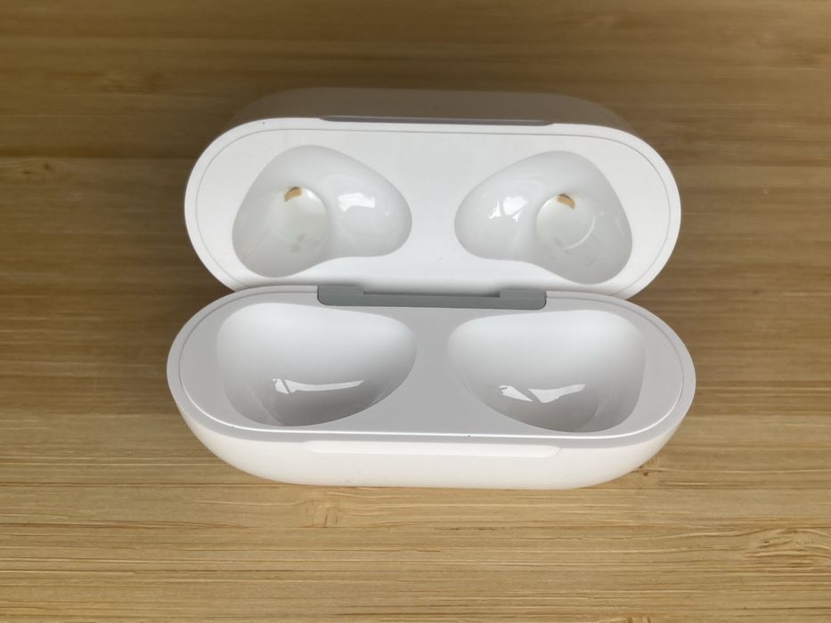 Новий оригінальний кейс для навушників Apple AirPods 3-го покоління