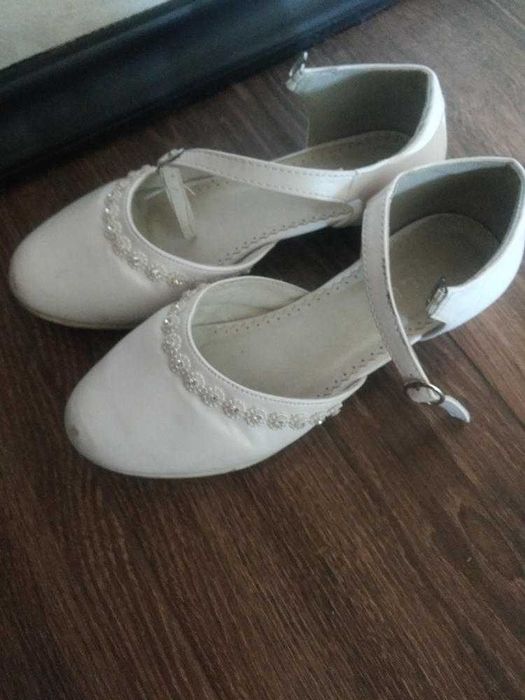 Buty dziewczęce komunia komunijne białe 35