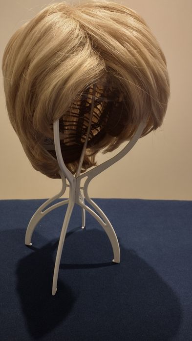 Krótka peruka balejaż z włosów naturalnych