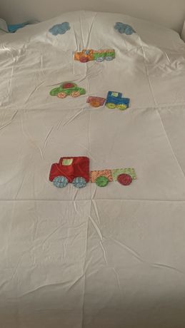 Edredon colcha com carros em patchwork