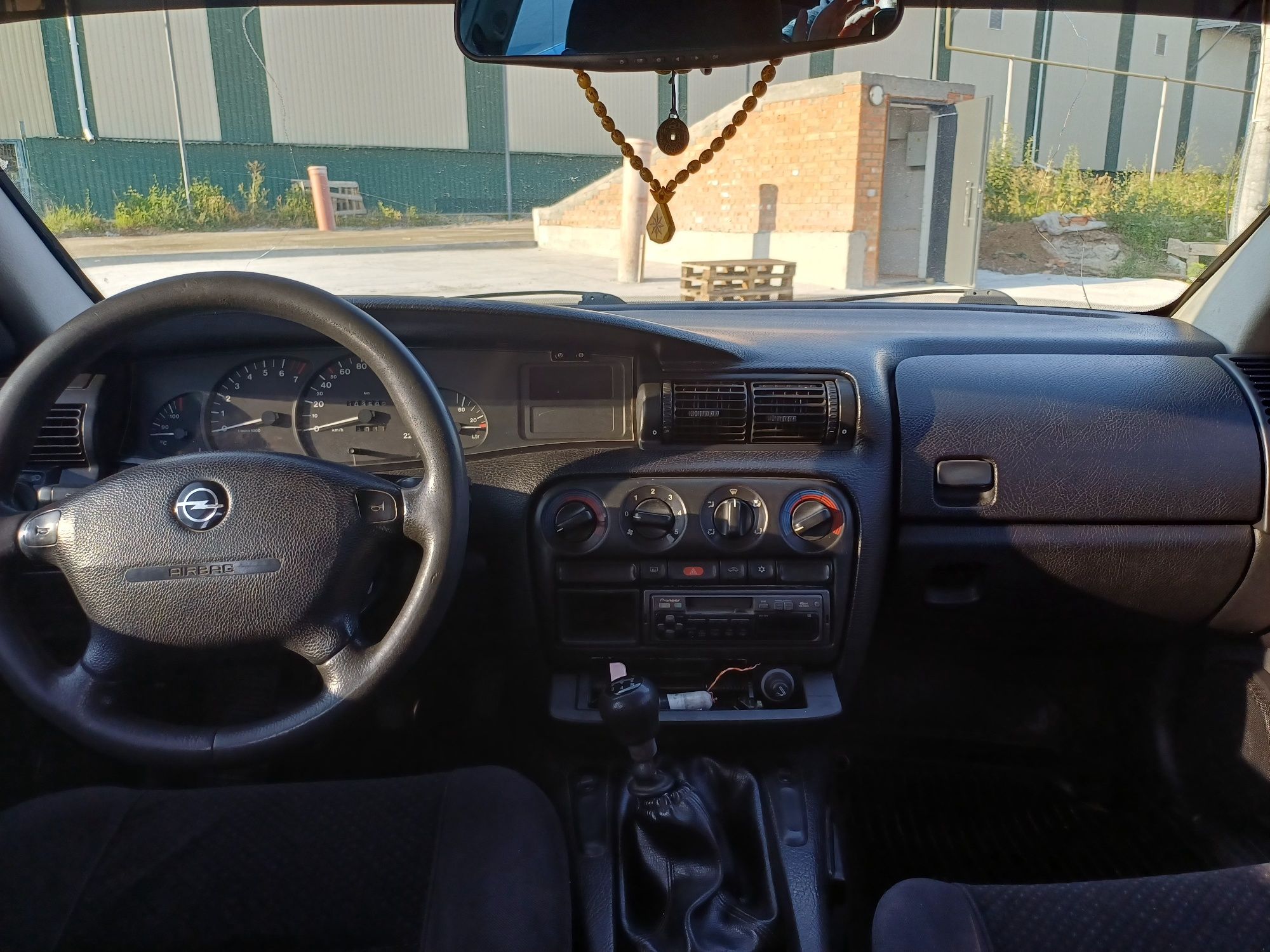 Opel omega b 2.0 1998