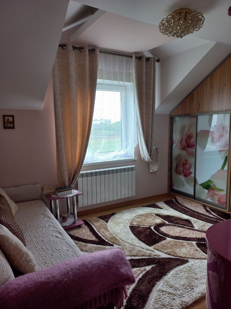 Продається котедж в Великих гаях