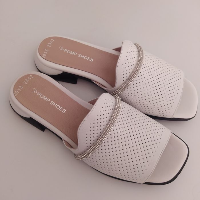 Шкіряні шльопанці розпродаж