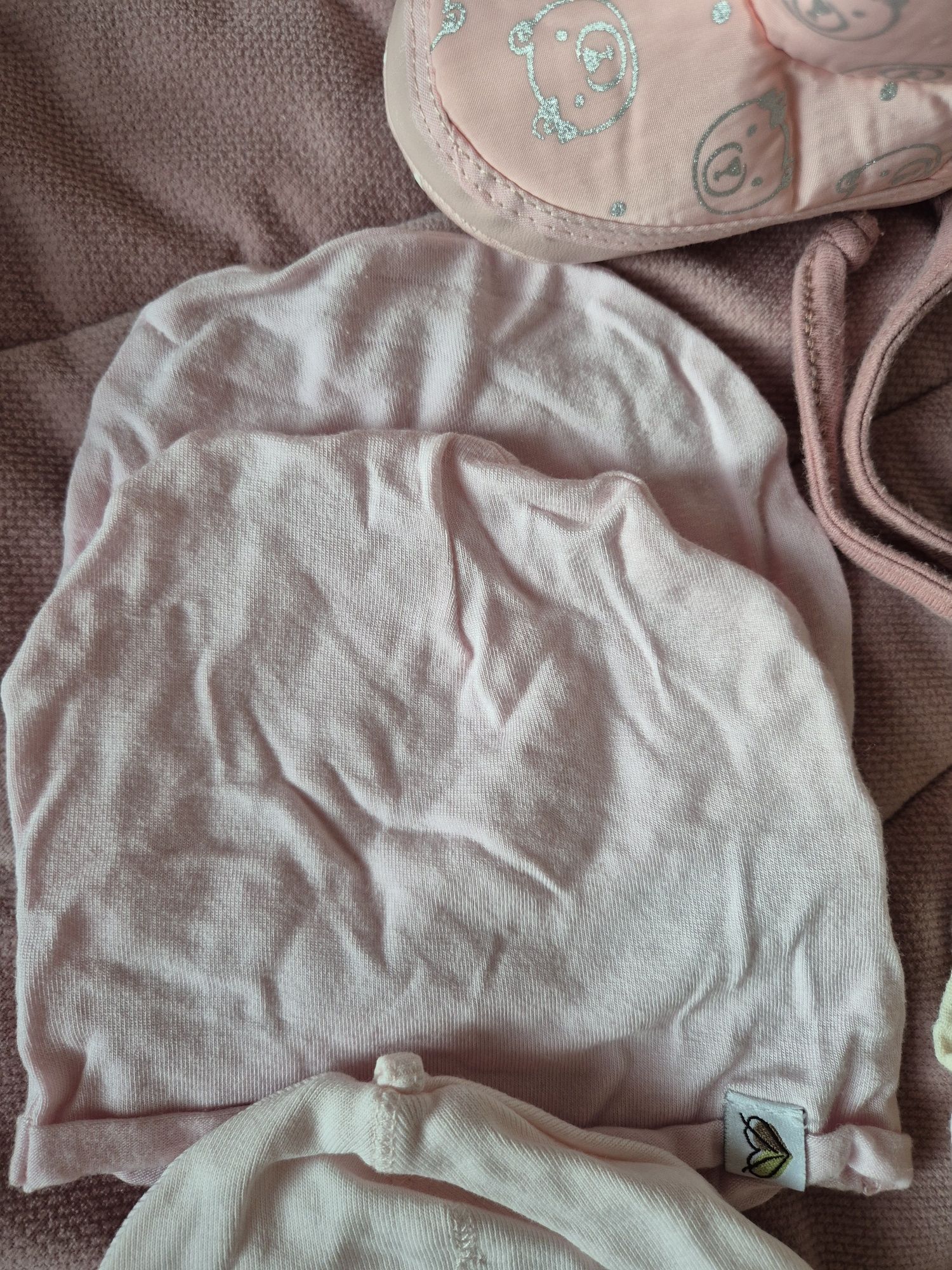 Czapeczki Newbie H&M Pinokio Nanaf Organic i