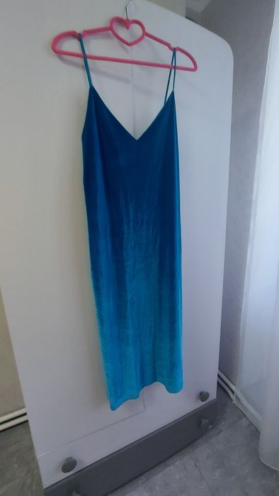 Сукня від Zara в розмірі М