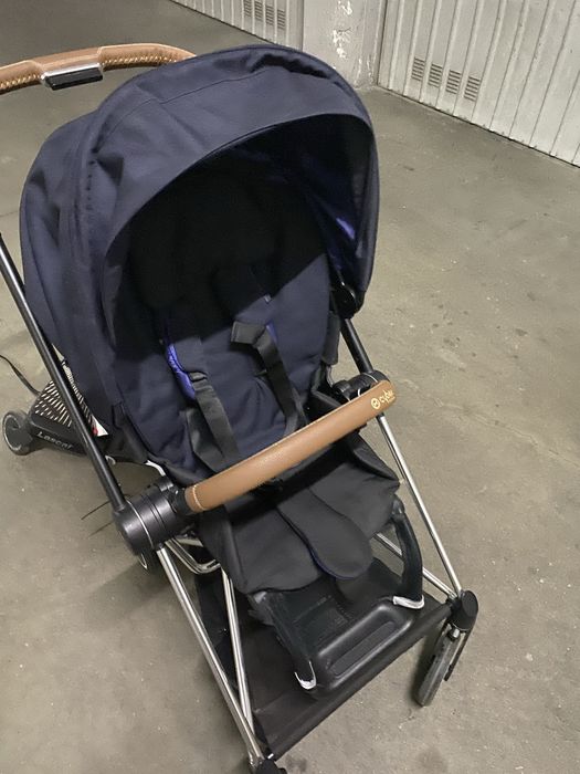 Carrinho + ovo + base carro CYBEX