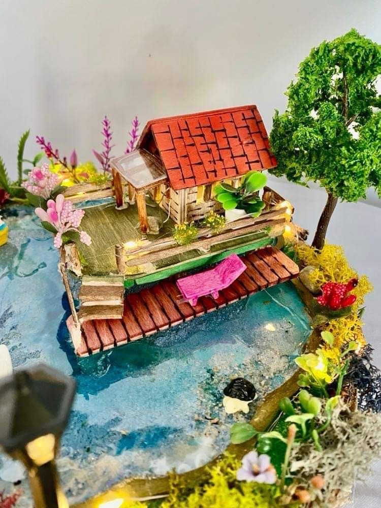 Makieta domku nad wodą z oświetleniem, na prezent