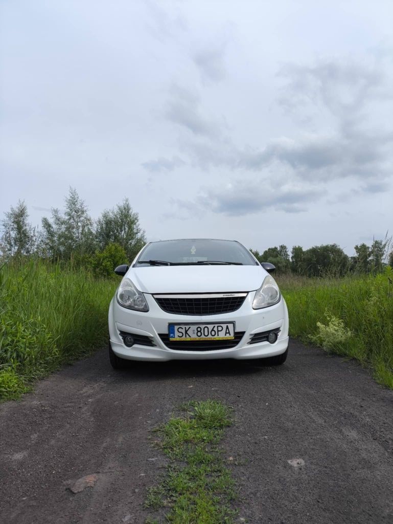 Opel Corsa D 1.4  ZADBANY