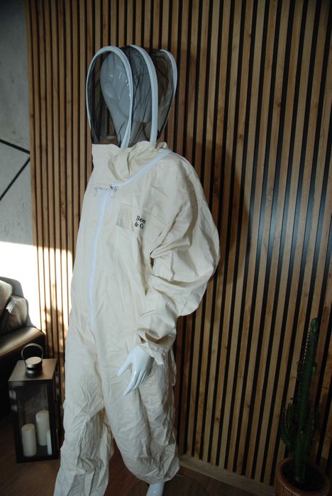 Profesjonalny kostium pszczelarski