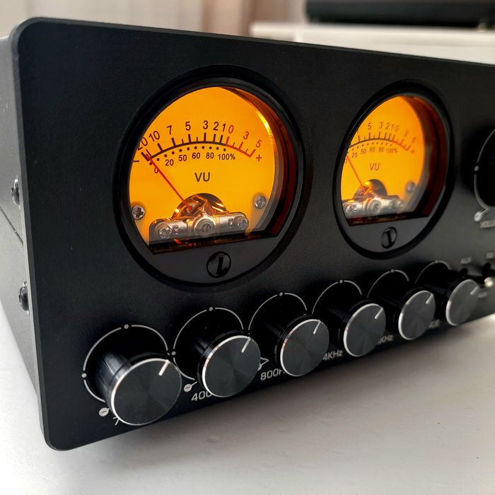 Equalizer korektor One Little Bear EQ5-VU Tone Douk Audio VU Meter