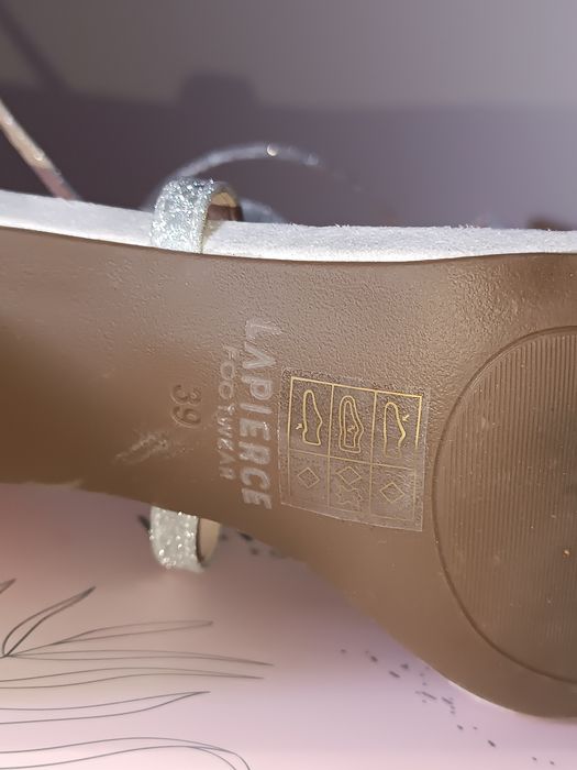 Sapatos salto alto NOVOS