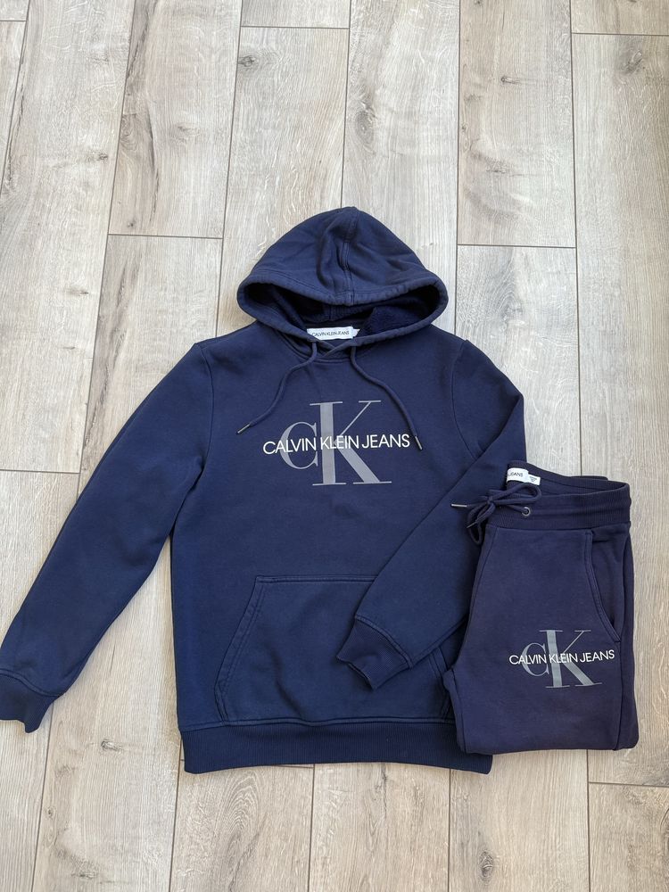 Костюм чоловічий Calvin Klein XS-S