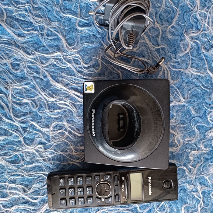 Продам стаціонарний телефон Panasonic
