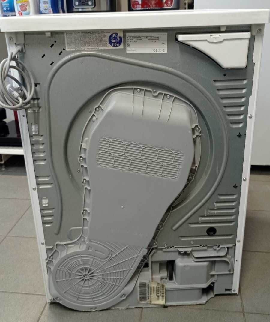 Сушильная машина Siemens IQ300 (тепловой насос)