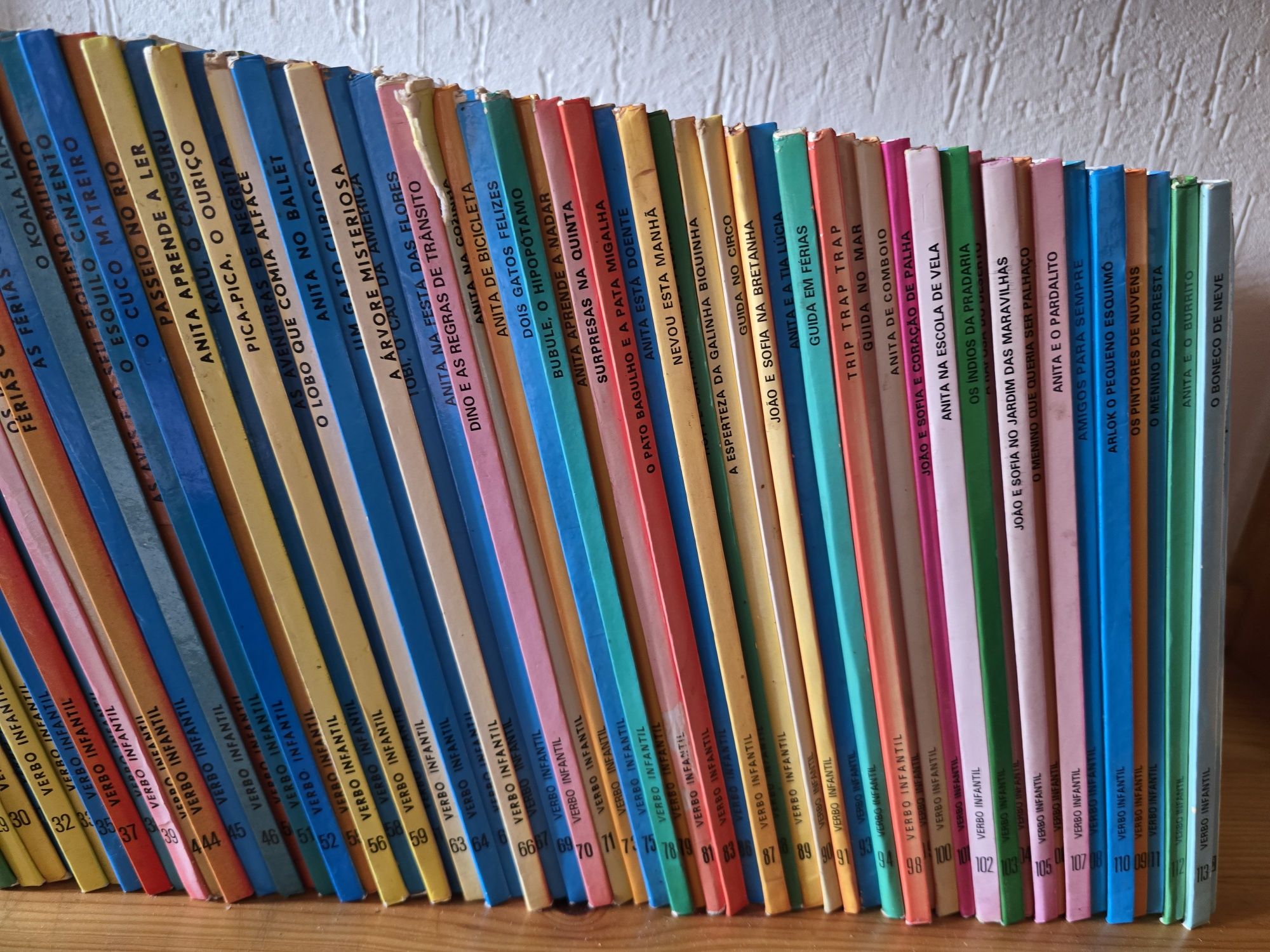 Livros infantis "Anita"